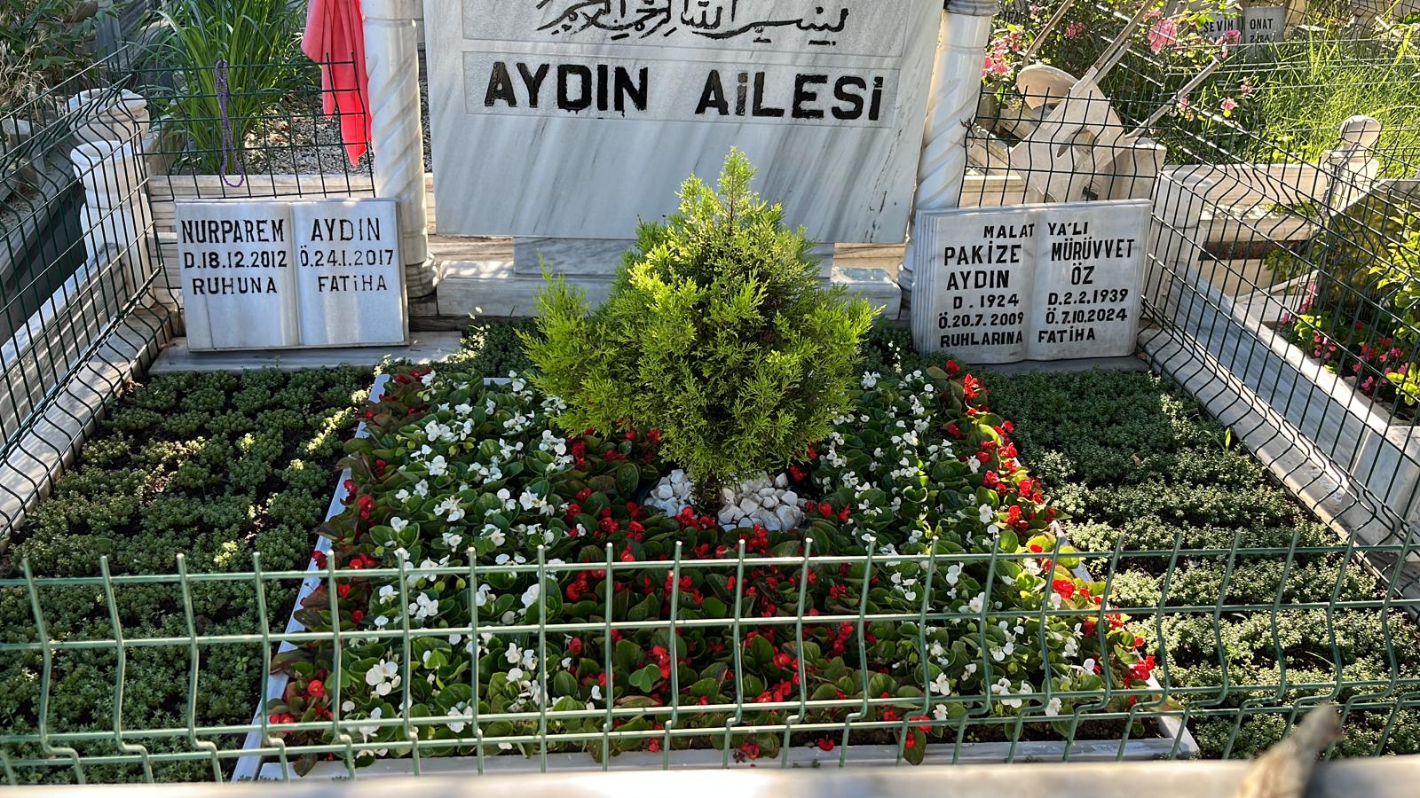 Aile mezarı çiçek ve peyzaj — Aydın ailesi